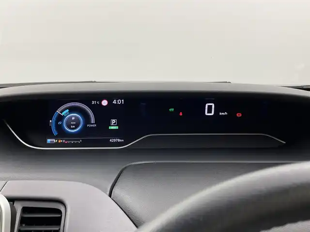 日産 セレナ e－パワー ハイウェイスター V 福井県 2020(令2)年 4.3万km ダイヤモンドブラック 純正SD10インチナビ　型式：MM519D-L/（Bluetooth/フルセグTV/CD/DVD/Blue-ray/FM/AM)/両側パワースライドドア/ハンズフリーパワースライドドア/コーナーセンサー/ブラインドスポットモニター/全方位運転支援システム/横滑り防止機能/クルーズコントロール/ETC/前方純正ドライブレコーダー　型式：DJ4-D/純正15インチアルミホイール/純正フロアマット/LEDヘッドライト/オートライト/ドアバイザー/ロールサンシェード/メーカー保証書/取扱説明書