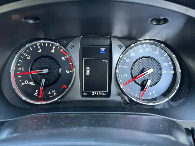 トヨタ ハイラックス Z GRスポーツ 長崎県 2023(令5)年 3.8万km スーパーホワイトⅡ ワンオーナー/純正ナビ/全方位モニター/パドルシフト/クルーズコントロール/D席パワーシート/ステアリングスイッチ/スマートキー/プッシュスタート/ETC/全席オートパワーウィンドウ/4WD