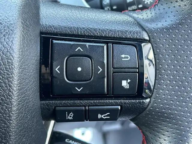 トヨタ ハイラックス Z GRスポーツ 長崎県 2023(令5)年 3.8万km スーパーホワイトⅡ ワンオーナー/純正ナビ/全方位モニター/パドルシフト/クルーズコントロール/D席パワーシート/ステアリングスイッチ/スマートキー/プッシュスタート/ETC/全席オートパワーウィンドウ/4WD