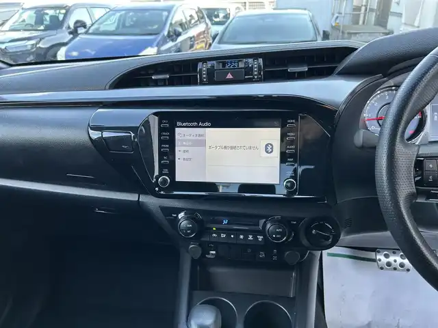 トヨタ ハイラックス Z GRスポーツ 長崎県 2023(令5)年 3.8万km スーパーホワイトⅡ ワンオーナー/純正ナビ/全方位モニター/パドルシフト/クルーズコントロール/D席パワーシート/ステアリングスイッチ/スマートキー/プッシュスタート/ETC/全席オートパワーウィンドウ/4WD