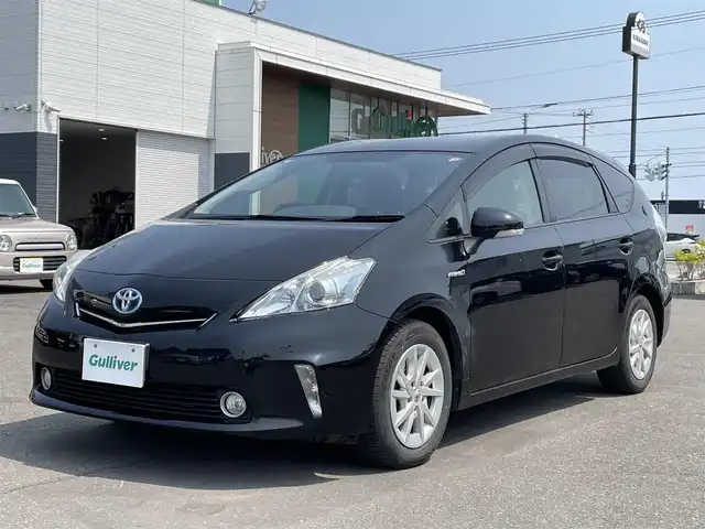 トヨタ プリウス α S 道央・札幌 2014(平26)年 11.3万km ブラック 登録時走行距離 112767km/ワンオーナー/寒冷地仕様/純正ディーラーOPナビ/(AM/FM/CD/DVD/BT)/ワンセグTV/バックカメラ/ステアリングスイッチ連動/オールオートウィンドウ/純正ドアバイザー/純正フロアマット/取説/保証書