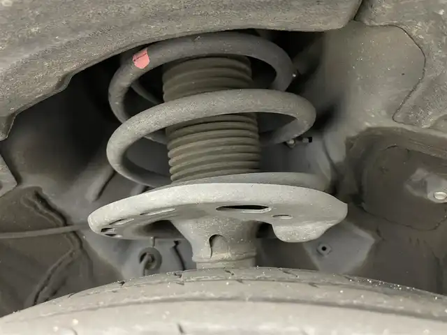 レクサス ＮＸ 300h Fスポーツ 岡山県 2015(平27)年 6万km ブラック メーカーナビ /・地デジ/BT/DVD/CD/SD/Blu-ray/パノラミックビューモニター/ブラインドスポットモニター/プリクラッシュセーフティ/レーダークルーズコントロール/黒本革シート/シートヒーター /ベンチレーション /パワーシート /パワーバックドア /三眼LEDライト/オートライト/360度ドラレコ /ビルトインETC/コーナーセンサー