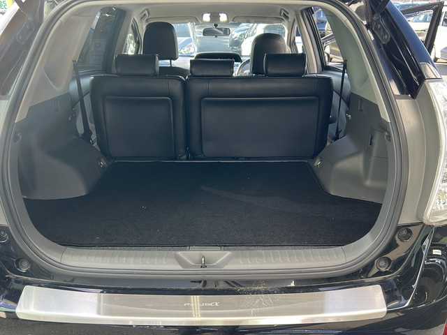 トヨタ プリウス α S ツーリングセレクション 京都府 2013(平25)年 8.8万km ブラック 〇Bluetooth/〇フルセグ/〇純正アルミ/〇スマートキー/〇AAC/〇LED/〇プッシュスタート/〇バックカメラ