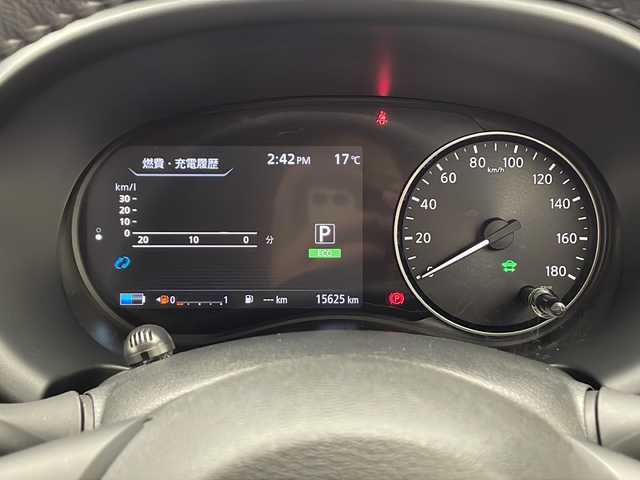 日産 キックス X 千葉県 2020(令2)年 1.6万km ブリリアントホワイトパール プロパイロット/純正9インチナビ/BT フルセグ CD DVD/全方位カメラ/ETC/純正ドライブレコーダー/デジタルインナーミラー/ハーフレザーシート/衝突軽減ブレーキ/レーンキープアシスト/レーダークルーズコントロール/前後コーナーセンサー/LEDヘッドライト/オートライト/プッシュスタート/スマートキー