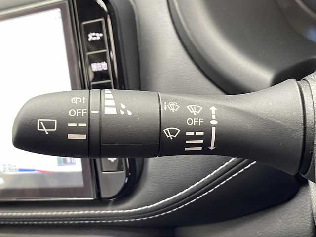 日産 キックス X 千葉県 2020(令2)年 1.6万km ブリリアントホワイトパール プロパイロット/純正9インチナビ/BT フルセグ CD DVD/全方位カメラ/ETC/純正ドライブレコーダー/デジタルインナーミラー/ハーフレザーシート/衝突軽減ブレーキ/レーンキープアシスト/レーダークルーズコントロール/前後コーナーセンサー/LEDヘッドライト/オートライト/プッシュスタート/スマートキー