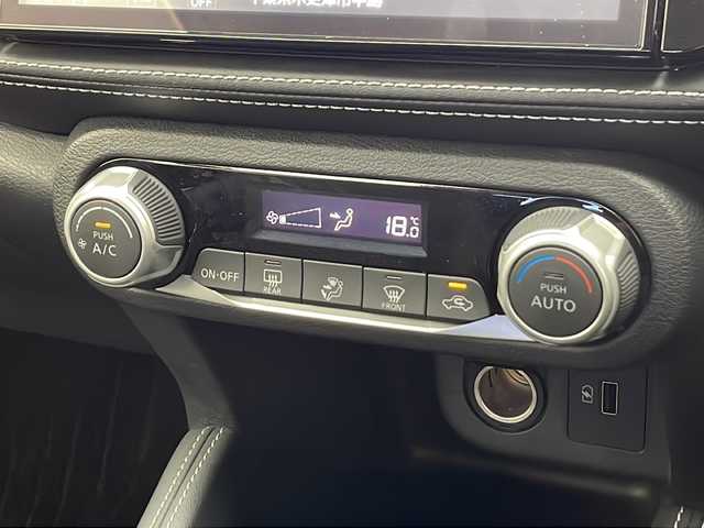 日産 キックス X 千葉県 2020(令2)年 1.6万km ブリリアントホワイトパール プロパイロット/純正9インチナビ/BT フルセグ CD DVD/全方位カメラ/ETC/純正ドライブレコーダー/デジタルインナーミラー/ハーフレザーシート/衝突軽減ブレーキ/レーンキープアシスト/レーダークルーズコントロール/前後コーナーセンサー/LEDヘッドライト/オートライト/プッシュスタート/スマートキー