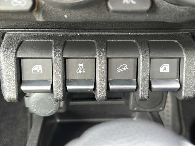 スズキ ジムニー XC 石川県 2020(令2)年 5万km キネティックイエロー/ブラック 4WD/ワンオーナー/衝突軽減ブレーキ/レーンキープアシスト/純正メモリーナビゲーション/【Bluetooth・CD・DVD・SD・フルセグTV】/型番：CN-RZ853/バックカメラ/クルーズコントロール/エンジンプッシュスタート/・スマートキー/・スペアキー/LEDヘッドライト/・オートライト/・フォグランプ/・ヘッドライトウォッシャー/前方ドライブレコーダー/ビルトインETC/前席シートヒーター/ヒルディセントコントロール/ステアリングリモコン/横滑り防止装置/純正フロアマット/保証書/取扱説明書/記録薄