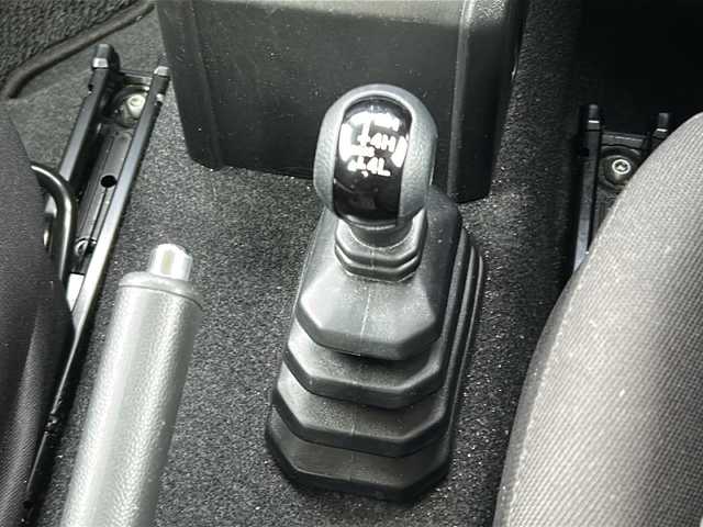 スズキ ジムニー XC 石川県 2020(令2)年 5万km キネティックイエロー/ブラック 4WD/ワンオーナー/衝突軽減ブレーキ/レーンキープアシスト/純正メモリーナビゲーション/【Bluetooth・CD・DVD・SD・フルセグTV】/型番：CN-RZ853/バックカメラ/クルーズコントロール/エンジンプッシュスタート/・スマートキー/・スペアキー/LEDヘッドライト/・オートライト/・フォグランプ/・ヘッドライトウォッシャー/前方ドライブレコーダー/ビルトインETC/前席シートヒーター/ヒルディセントコントロール/ステアリングリモコン/横滑り防止装置/純正フロアマット/保証書/取扱説明書/記録薄