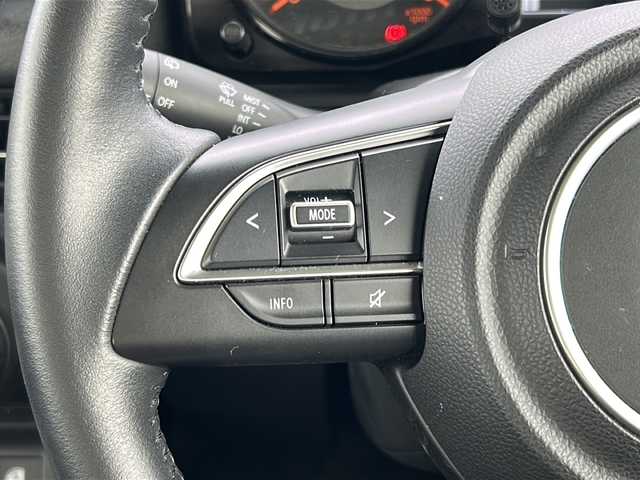 スズキ ジムニー XC 石川県 2020(令2)年 5万km キネティックイエロー/ブラック 4WD/ワンオーナー/衝突軽減ブレーキ/レーンキープアシスト/純正メモリーナビゲーション/【Bluetooth・CD・DVD・SD・フルセグTV】/型番：CN-RZ853/バックカメラ/クルーズコントロール/エンジンプッシュスタート/・スマートキー/・スペアキー/LEDヘッドライト/・オートライト/・フォグランプ/・ヘッドライトウォッシャー/前方ドライブレコーダー/ビルトインETC/前席シートヒーター/ヒルディセントコントロール/ステアリングリモコン/横滑り防止装置/純正フロアマット/保証書/取扱説明書/記録薄