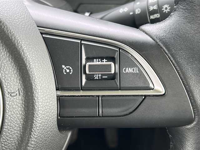 スズキ ジムニー XC 石川県 2020(令2)年 5万km キネティックイエロー/ブラック 4WD/ワンオーナー/衝突軽減ブレーキ/レーンキープアシスト/純正メモリーナビゲーション/【Bluetooth・CD・DVD・SD・フルセグTV】/型番：CN-RZ853/バックカメラ/クルーズコントロール/エンジンプッシュスタート/・スマートキー/・スペアキー/LEDヘッドライト/・オートライト/・フォグランプ/・ヘッドライトウォッシャー/前方ドライブレコーダー/ビルトインETC/前席シートヒーター/ヒルディセントコントロール/ステアリングリモコン/横滑り防止装置/純正フロアマット/保証書/取扱説明書/記録薄