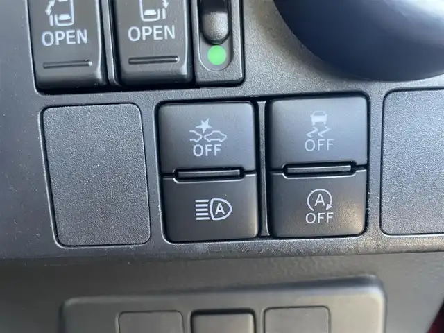 トヨタ タンク カスタムG 千葉県 2019(令1)年 1.6万km ファイアークォーツレッドM 純正7インチナビ/ステアリングスイッチ/バックカメラ/ETC/クルーズコントロール/前後コーナーセンサー/二列目サンシェード/純正アルミ/電動格納ミラー/LEDヘッドライト/衝突被害軽減ブレーキ