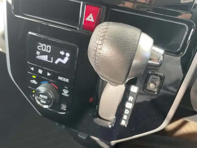 トヨタ タンク カスタムG 千葉県 2019(令1)年 1.6万km ファイアークォーツレッドM 純正7インチナビ/ステアリングスイッチ/バックカメラ/ETC/クルーズコントロール/前後コーナーセンサー/二列目サンシェード/純正アルミ/電動格納ミラー/LEDヘッドライト/衝突被害軽減ブレーキ