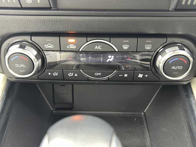 マツダ ＣＸ－５ XD Lパッケージ 大阪府 2017(平29)年 4.8万km マシーングレープレミアムM 純正７インチSDナビ/TV/CD/DVD/ブルートゥース/AUX/USB/バックカメラ/パワーバックドア/ハンドルヒーター/白革シート/・シートヒーター/ヘッドアップディスプレイ/ブラインドスポットモニター/レーダークルーズコントロール/BOSEスピーカー/純正１９インチAW/純正LEDヘッドライト/ビルトインETC