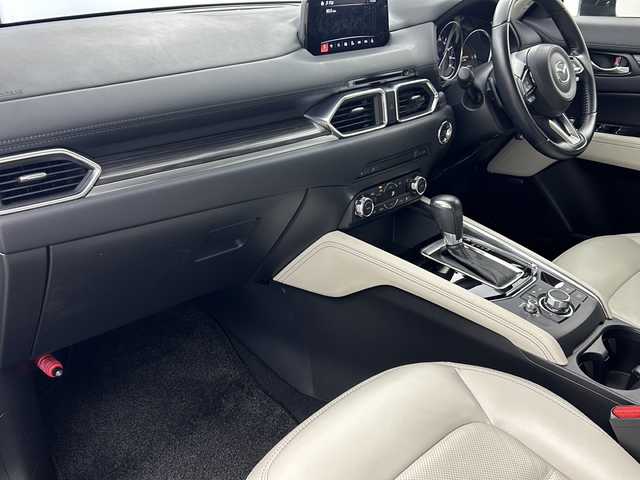 マツダ ＣＸ－５ XD Lパッケージ 大阪府 2017(平29)年 4.8万km マシーングレープレミアムM 純正７インチSDナビ/TV/CD/DVD/ブルートゥース/AUX/USB/バックカメラ/パワーバックドア/ハンドルヒーター/白革シート/・シートヒーター/ヘッドアップディスプレイ/ブラインドスポットモニター/レーダークルーズコントロール/BOSEスピーカー/純正１９インチAW/純正LEDヘッドライト/ビルトインETC