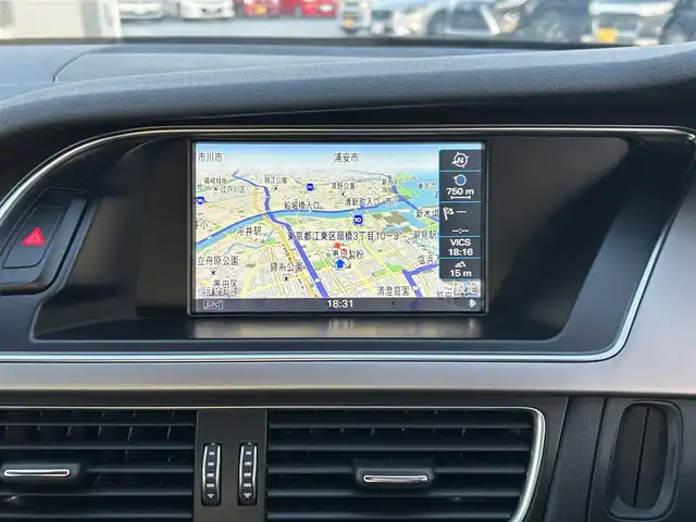 アウディ Ａ４ 2．0 TFSI クワトロ 東京都 2014(平26)年 1万km 白 ワンオーナー/ディーラー車/４WD/純正ナビ（CD/BT/地デジTV/ジュークBOX)/バックカメラ/ハーフレザーシート/シートヒーター/純正１８インチアルミ/エンジンプッシュボタン/アイドリングストップ/パワーシート/パドルシフト/ヒーテッドミラー/ETC/純正マット/スペアキー１本/保証書・取説