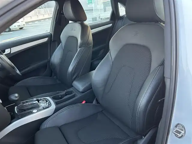 アウディ Ａ４ 2．0 TFSI クワトロ 東京都 2014(平26)年 1万km 白 ワンオーナー/ディーラー車/４WD/純正ナビ（CD/BT/地デジTV/ジュークBOX)/バックカメラ/ハーフレザーシート/シートヒーター/純正１８インチアルミ/エンジンプッシュボタン/アイドリングストップ/パワーシート/パドルシフト/ヒーテッドミラー/ETC/純正マット/スペアキー１本/保証書・取説