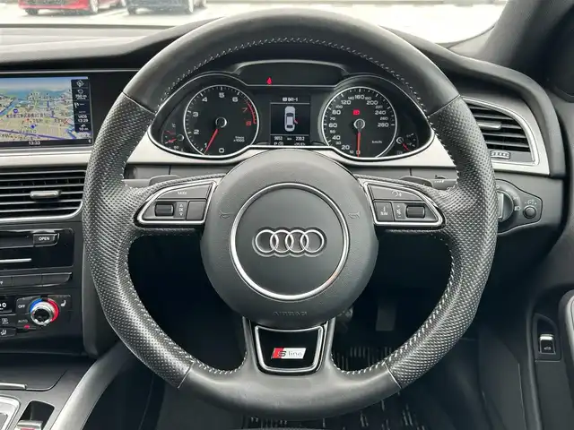 アウディ Ａ４ 2．0 TFSI クワトロ 東京都 2014(平26)年 1万km 白 ワンオーナー/ディーラー車/４WD/純正ナビ（CD/BT/地デジTV/ジュークBOX)/バックカメラ/ハーフレザーシート/シートヒーター/純正１８インチアルミ/エンジンプッシュボタン/アイドリングストップ/パワーシート/パドルシフト/ヒーテッドミラー/ETC/純正マット/スペアキー１本/保証書・取説