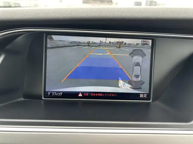 アウディ Ａ４ 2．0 TFSI クワトロ 東京都 2014(平26)年 1万km 白 ワンオーナー/ディーラー車/４WD/純正ナビ（CD/BT/地デジTV/ジュークBOX)/バックカメラ/ハーフレザーシート/シートヒーター/純正１８インチアルミ/エンジンプッシュボタン/アイドリングストップ/パワーシート/パドルシフト/ヒーテッドミラー/ETC/純正マット/スペアキー１本/保証書・取説