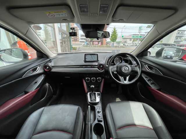 マツダ ＣＸ－３ XD ツーリング 愛知県 2015(平27)年 5.3万km セラミックM /ワンオーナー車//禁煙車//純正メモリーナビ//フルセグTV・CD・DVD//ETC/バックカメラ//ドラレコ//LEDヘッドライト//オートライト//アダプティブ・ドライビング・ディスプレイ//スマートシティブレーキサポート(SCBS)//誤発進抑制機能//クルーズコントロール//ブラインド・スポット・モニター(BSM)//リヤ・クロス・トラフィック・アラート(RCTA)//ヒルスタートアシスト//i-stop//アダプティブ・フロントライティング・システム//革巻きステアリング//ステアリングスイッチ//パドルシフト//オートワイパー//前席シートヒーター//合皮/クロスコンビシート//コマンダーコントロール//カミングホームライト//純正フロアマット//スペアキー1本//新車保証書/取扱説明書//ナビ説明書//記録簿R3・R5