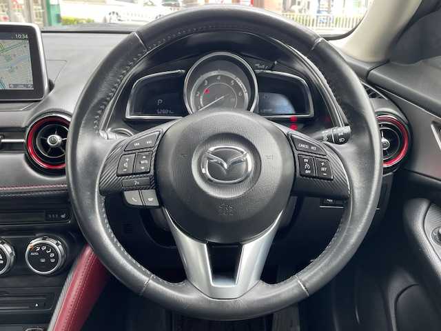 マツダ ＣＸ－３ XD ツーリング 愛知県 2015(平27)年 5.3万km セラミックM /ワンオーナー車//禁煙車//純正メモリーナビ//フルセグTV・CD・DVD//ETC/バックカメラ//ドラレコ//LEDヘッドライト//オートライト//アダプティブ・ドライビング・ディスプレイ//スマートシティブレーキサポート(SCBS)//誤発進抑制機能//クルーズコントロール//ブラインド・スポット・モニター(BSM)//リヤ・クロス・トラフィック・アラート(RCTA)//ヒルスタートアシスト//i-stop//アダプティブ・フロントライティング・システム//革巻きステアリング//ステアリングスイッチ//パドルシフト//オートワイパー//前席シートヒーター//合皮/クロスコンビシート//コマンダーコントロール//カミングホームライト//純正フロアマット//スペアキー1本//新車保証書/取扱説明書//ナビ説明書//記録簿R3・R5