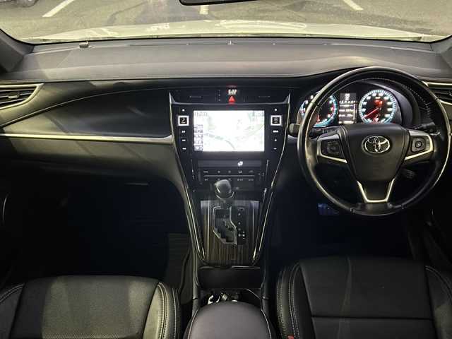 トヨタ ハリアー 京都府 2015(平27)年 7.1万km ホワイトパールクリスタルシャイン 社外９インチナビ　モデリスタエアロ　バックカメラ　パワーシート　クルーズコントロール　ＥＴＣ　アイドリングストップ　Ｂｌｕｅｔｏｏｔｈ　ＬＥＤライト　フルセグテレビ　ハーフレザーシート　禁煙車