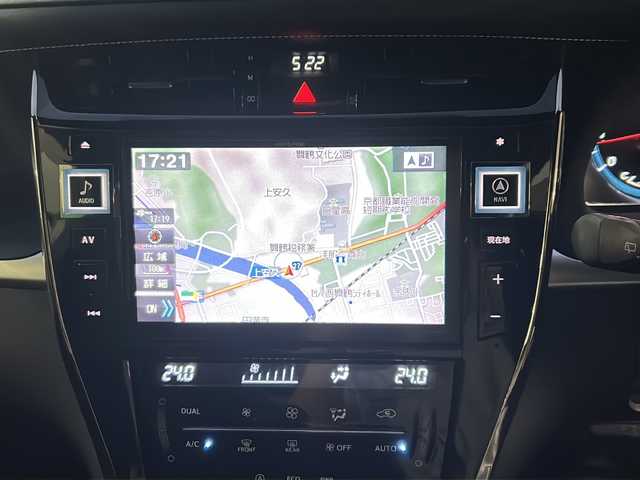 トヨタ ハリアー 京都府 2015(平27)年 7.1万km ホワイトパールクリスタルシャイン 社外９インチナビ　モデリスタエアロ　バックカメラ　パワーシート　クルーズコントロール　ＥＴＣ　アイドリングストップ　Ｂｌｕｅｔｏｏｔｈ　ＬＥＤライト　フルセグテレビ　ハーフレザーシート　禁煙車