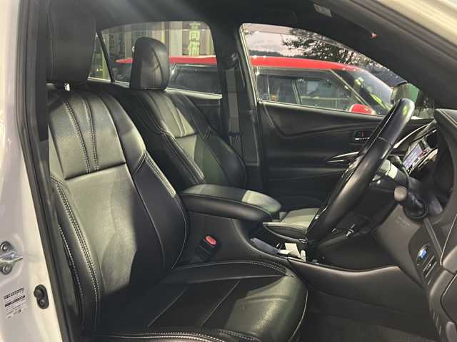 トヨタ ハリアー 京都府 2015(平27)年 7.1万km ホワイトパールクリスタルシャイン 社外９インチナビ　モデリスタエアロ　バックカメラ　パワーシート　クルーズコントロール　ＥＴＣ　アイドリングストップ　Ｂｌｕｅｔｏｏｔｈ　ＬＥＤライト　フルセグテレビ　ハーフレザーシート　禁煙車