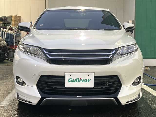 トヨタ ハリアー 京都府 2015(平27)年 7.1万km ホワイトパールクリスタルシャイン 社外９インチナビ　モデリスタエアロ　バックカメラ　パワーシート　クルーズコントロール　ＥＴＣ　アイドリングストップ　Ｂｌｕｅｔｏｏｔｈ　ＬＥＤライト　フルセグテレビ　ハーフレザーシート　禁煙車