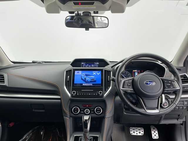 スバル インプレッサ ＸＶ 2．0i－S アイサイト 長野県 2018(平30)年 6.6万km クリスタルホワイトP 4WD/純正メモリナビ&フルセグTV&USB&BT/アイサイト/アダプティブクルーズコントロール/レーンキープアシスト/車線逸脱警報/衝突軽減ブレーキ/ブラインドスポットモニター/レザーシート/前席シートヒーター/前席パワーシート/運転席シートメモリ/ステアリングスイッチ/パドルシフト/バックカメラ/ETC/LEDヘッドライト/オートライト/フロントフォグランプ/リアフォグランプ/電動格納ミラー/ウィンカーミラー/ドアミラーヒーター/電動ホールド/純正18インチAW装着/社外フロアマット/ドアバイザー/プッシュスタート/スマートキー/スペアキー1本