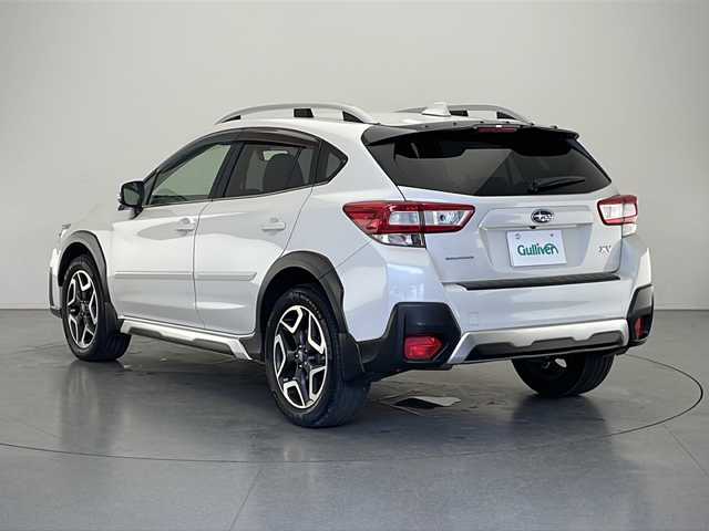スバル インプレッサ ＸＶ 2．0i－S アイサイト 長野県 2018(平30)年 6.6万km クリスタルホワイトP 4WD/純正メモリナビ&フルセグTV&USB&BT/アイサイト/アダプティブクルーズコントロール/レーンキープアシスト/車線逸脱警報/衝突軽減ブレーキ/ブラインドスポットモニター/レザーシート/前席シートヒーター/前席パワーシート/運転席シートメモリ/ステアリングスイッチ/パドルシフト/バックカメラ/ETC/LEDヘッドライト/オートライト/フロントフォグランプ/リアフォグランプ/電動格納ミラー/ウィンカーミラー/ドアミラーヒーター/電動ホールド/純正18インチAW装着/社外フロアマット/ドアバイザー/プッシュスタート/スマートキー/スペアキー1本