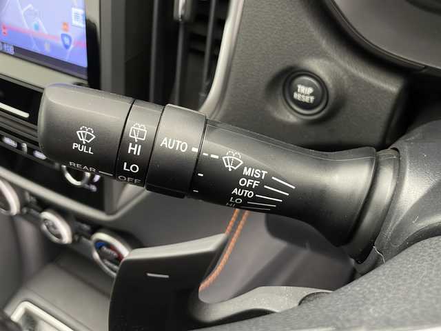 スバル インプレッサ ＸＶ 2．0i－S アイサイト 長野県 2018(平30)年 6.6万km クリスタルホワイトP 4WD/純正メモリナビ&フルセグTV&USB&BT/アイサイト/アダプティブクルーズコントロール/レーンキープアシスト/車線逸脱警報/衝突軽減ブレーキ/ブラインドスポットモニター/レザーシート/前席シートヒーター/前席パワーシート/運転席シートメモリ/ステアリングスイッチ/パドルシフト/バックカメラ/ETC/LEDヘッドライト/オートライト/フロントフォグランプ/リアフォグランプ/電動格納ミラー/ウィンカーミラー/ドアミラーヒーター/電動ホールド/純正18インチAW装着/社外フロアマット/ドアバイザー/プッシュスタート/スマートキー/スペアキー1本