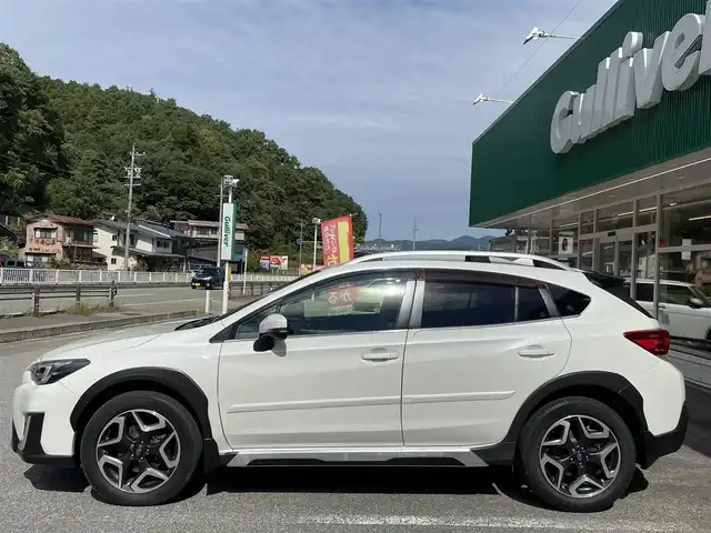 スバル インプレッサ ＸＶ 2．0i－S アイサイト 岐阜県 2018(平30)年 6.6万km クリスタルホワイトP 4WD/純正メモリナビ&フルセグTV&USB&BT/アイサイト/アダプティブクルーズコントロール/レーンキープアシスト/車線逸脱警報/衝突軽減ブレーキ/ブラインドスポットモニター/レザーシート/前席シートヒーター/前席パワーシート/運転席シートメモリ/ステアリングスイッチ/パドルシフト/バックカメラ/ETC/LEDヘッドライト/オートライト/フロントフォグランプ/リアフォグランプ/電動格納ミラー/ウィンカーミラー/ドアミラーヒーター/電動ホールド/純正18インチAW装着/社外フロアマット/ドアバイザー/プッシュスタート/スマートキー/スペアキー1本