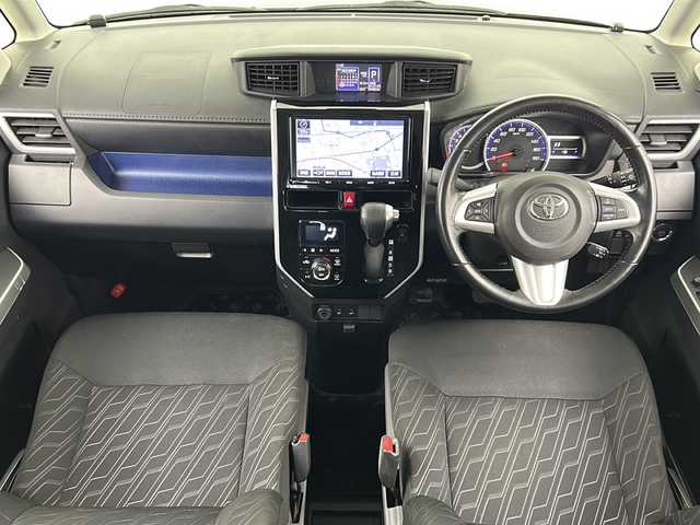 トヨタ ルーミー カスタムG－T 宮城県 2018(平30)年 6万km ブラックマイカメタリック スマートアシストII/・衝突軽減ブレーキ/・レーンキープアシスト/純正9インチナビ/地図SDカード無/・CD.DVD.SD.BT/バックカメラ/両側パワースライドドア/クルーズコントロール/ビルトインＥＴＣ/前席シートヒーター/前後ドライブレコーダー/LEDヘッドライト/フォグランプ/アイドリングストップ/横滑り防止装置/プッシュスタート/スマートキー/純正15インチアルミホイール/ロールサンシェード/シートバックテーブル