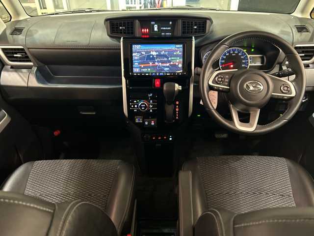 ダイハツ トール カスタムG 埼玉県 2020(令2)年 4.4万km レーザーブルークリスタルシャイン スマートアシスト /9インチメモリナビ/　　CD/DVD/BT/フルセグ /バックカメラ /両側パワースライドドア /オートクルーズコントロール /LEDオートライト /ハーフレザーシート /シートヒーター /純正14インチアルミホイール /電子パーキング/ステアリングスイッチ /純正ETC/禁煙車