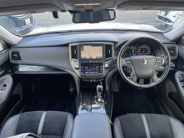 トヨタ クラウン ハイブリッド アスリートS J－フロンティア 東京都 2017(平29)年 7.2万km ホワイトパールクリスタルシャイン 純正ナビ　/・TV　Bluetooth　DVD　CD/電動シート　/シートヒーター　/ハーフレザーシート　/ＴＶ　/レーダークルーズコントロール　/セーフティーセンス　/ＥＴＣ　/純正アルミホイール　/純正フロアマット　/純正サイドバイザー　/ドラレコ/ABS/横滑り防止装置/コーナーセンサー/オートライト/LED/衝突被害軽減ブレーキ純正ナビ　/・TV　Bluetooth　DVD　CD/電動シート　/シートヒーター　/ハーフレザーシート　/ＴＶ　/レーダークルーズコントロール　/セーフティーセンス　/ＥＴＣ　/純正アルミホイール　/純正フロアマット　/純正サイドバイザー　/ドラレコ/ABS/横滑り防止装置/コーナーセンサー/オートライト/LED/衝突被害軽減ブレーキ