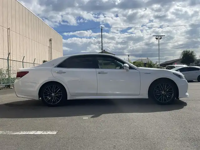 トヨタ クラウン ハイブリッド アスリートS J－フロンティア 東京都 2017(平29)年 7.2万km ホワイトパールクリスタルシャイン 純正ナビ　/・TV　Bluetooth　DVD　CD/電動シート　/シートヒーター　/ハーフレザーシート　/ＴＶ　/レーダークルーズコントロール　/セーフティーセンス　/ＥＴＣ　/純正アルミホイール　/純正フロアマット　/純正サイドバイザー　/ドラレコ/ABS/横滑り防止装置/コーナーセンサー/オートライト/LED/衝突被害軽減ブレーキ純正ナビ　/・TV　Bluetooth　DVD　CD/電動シート　/シートヒーター　/ハーフレザーシート　/ＴＶ　/レーダークルーズコントロール　/セーフティーセンス　/ＥＴＣ　/純正アルミホイール　/純正フロアマット　/純正サイドバイザー　/ドラレコ/ABS/横滑り防止装置/コーナーセンサー/オートライト/LED/衝突被害軽減ブレーキ