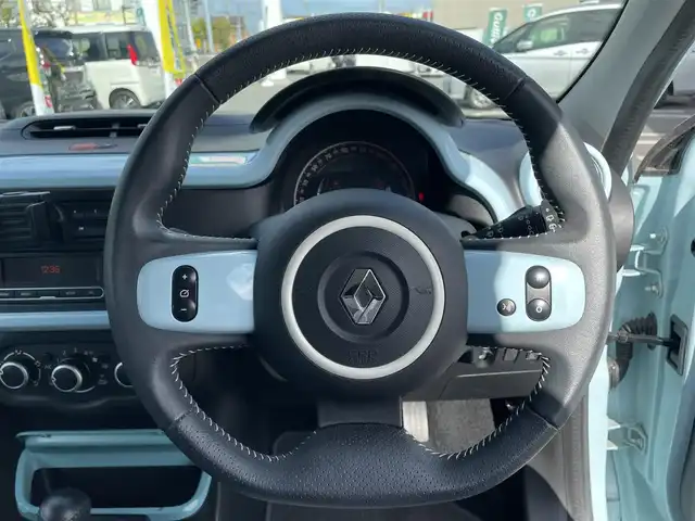 ルノー トゥインゴ ゼン 長野県 2017(平29)年 1.7万km 白 ワンオーナー/保証書/取扱説明書/パワーウィンドウ/ETC/AM/FM/Bluetooth/AUX/純正フロアマット/リモコンキー/スペアキー/15インチAW/サマータイヤ有/フォグランプ/ECO