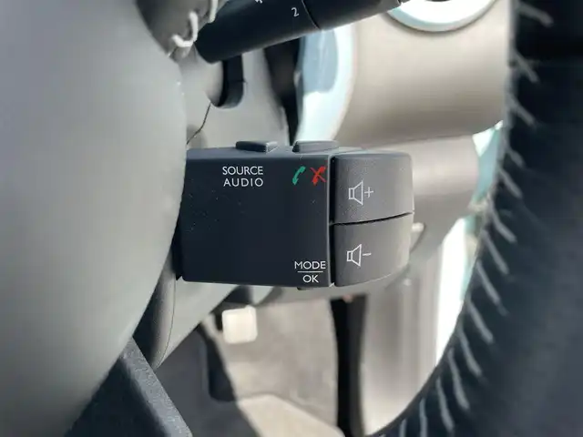 ルノー トゥインゴ ゼン 長野県 2017(平29)年 1.7万km 白 ワンオーナー/保証書/取扱説明書/パワーウィンドウ/ETC/AM/FM/Bluetooth/AUX/純正フロアマット/リモコンキー/スペアキー/15インチAW/サマータイヤ有/フォグランプ/ECO