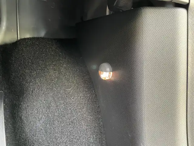 ルノー トゥインゴ ゼン 長野県 2017(平29)年 1.7万km 白 ワンオーナー/保証書/取扱説明書/パワーウィンドウ/ETC/AM/FM/Bluetooth/AUX/純正フロアマット/リモコンキー/スペアキー/15インチAW/サマータイヤ有/フォグランプ/ECO