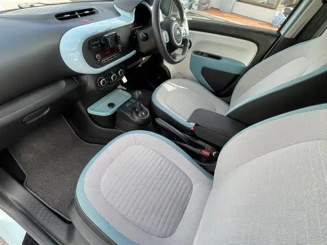 ルノー トゥインゴ ゼン 長野県 2017(平29)年 1.7万km 白 ワンオーナー/保証書/取扱説明書/パワーウィンドウ/ETC/AM/FM/Bluetooth/AUX/純正フロアマット/リモコンキー/スペアキー/15インチAW/サマータイヤ有/フォグランプ/ECO