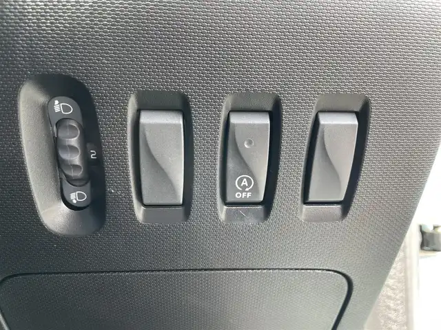 ルノー トゥインゴ ゼン 長野県 2017(平29)年 1.7万km 白 ワンオーナー/保証書/取扱説明書/パワーウィンドウ/ETC/AM/FM/Bluetooth/AUX/純正フロアマット/リモコンキー/スペアキー/15インチAW/サマータイヤ有/フォグランプ/ECO