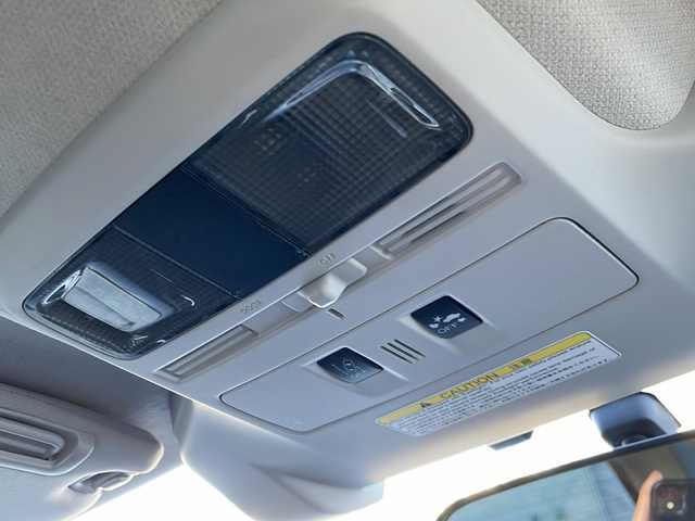 スバル フォレスター 2．0XT アイサイト アドバン 道東・釧路十勝 2018(平30)年 8.1万km クリスタルホワイトP 4WD/純正OPナビ（DIATONE SOUND NAVI）/・フルセグ/CD/DVD/BT/SD//ラジオ/バックカメラ/アイサイトversion3/レーダークルーズコントロール/ブラインドスポットモニター/レーンキープアシスト/パワーバックドア（メモリー機能付）/パドルシフト/ステアリングスイッチ/フロントパワーシート/フロント/リアシートヒーター/ハーフレザーシート/LEDアクセサリーライナー/LEDヘッドライト/フォグランプ/ETC/フロアマット/ドアバイザー