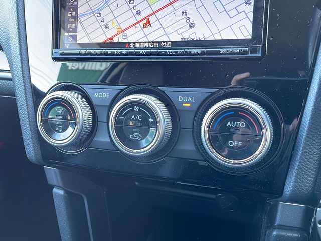 スバル フォレスター 2．0XT アイサイト アドバン 道東・釧路十勝 2018(平30)年 8.1万km クリスタルホワイトP 4WD/純正OPナビ（DIATONE SOUND NAVI）/・フルセグ/CD/DVD/BT/SD//ラジオ/バックカメラ/アイサイトversion3/レーダークルーズコントロール/ブラインドスポットモニター/レーンキープアシスト/パワーバックドア（メモリー機能付）/パドルシフト/ステアリングスイッチ/フロントパワーシート/フロント/リアシートヒーター/ハーフレザーシート/LEDアクセサリーライナー/LEDヘッドライト/フォグランプ/ETC/フロアマット/ドアバイザー