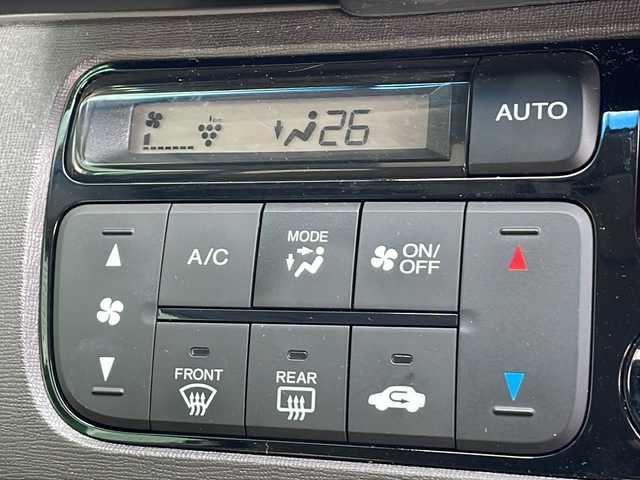 ホンダ Ｎ ＯＮＥ セレクト 岐阜県 2019(令1)年 4.5万km プラチナホワイトパール 禁煙車/AM/FM/CD/DVD/USBオーディオ/社外ナビ/シートヒーター/ハーフレザーシート/ビルトインETC/バックカメラ/内装木目調/アイドリングストップ/チップアップシート/純正フロアマット/Wエアバッグ/オートエアコン/電動格納ミラー/スマートキー