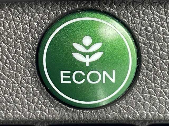 ホンダ Ｎ ＯＮＥ セレクト 岐阜県 2019(令1)年 4.5万km プラチナホワイトパール 禁煙車/AM/FM/CD/DVD/USBオーディオ/社外ナビ/シートヒーター/ハーフレザーシート/ビルトインETC/バックカメラ/内装木目調/アイドリングストップ/チップアップシート/純正フロアマット/Wエアバッグ/オートエアコン/電動格納ミラー/スマートキー