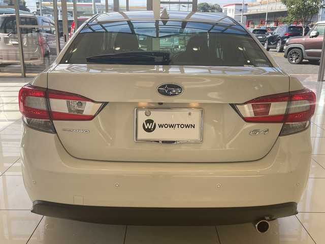 スバル インプレッサ Ｇ４ 2．0i－S アイサイト 埼玉県 2017(平29)年 3.5万km クリスタルホワイトP アイサイト/純正ナビ/　　CD/DVD/BT/フルセグTV/バックカメラ/レーダークルーズコントロール/LEDオートライト/パワーシート/純正18インチAW/パドルシフト/ステアリングスイッチ/アイドリングストップ/プッシュスタート/ETC/禁煙車