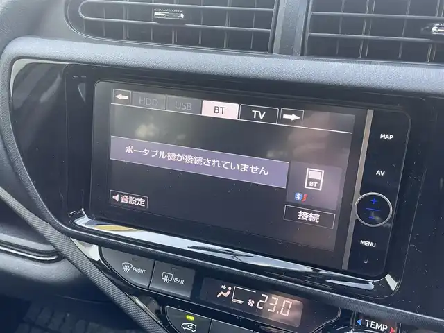 トヨタ アクア X－URBAN 栃木県 2015(平27)年 14万km グレーメタリック (株)IDOMが運営する【じしゃロン宇都宮店】の自社ローン専用車両になります。こちらは現金またはオートローンご利用時の価格です。自社ローンご希望の方は別途その旨お申付け下さい/純正ナビ/バックカメラ/フルセグ/Ｂｌｕｅｔｏｏｔｈ/ＥＴＣ/ハーフレザーシート/シートヒーター/スマートキー/スペアキー/アイドリングストップ/純正アルミホイール/プッシュボタンスタート