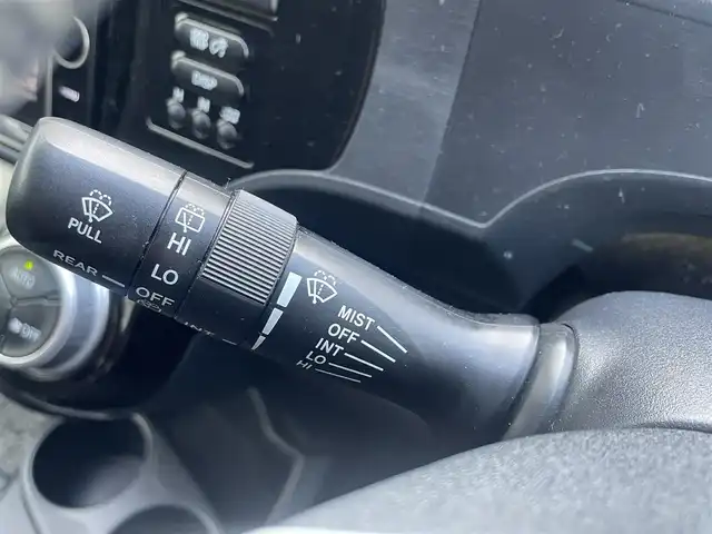 トヨタ アクア X－URBAN 栃木県 2015(平27)年 14万km グレーメタリック (株)IDOMが運営する【じしゃロン宇都宮店】の自社ローン専用車両になります。こちらは現金またはオートローンご利用時の価格です。自社ローンご希望の方は別途その旨お申付け下さい/純正ナビ/バックカメラ/フルセグ/Ｂｌｕｅｔｏｏｔｈ/ＥＴＣ/ハーフレザーシート/シートヒーター/スマートキー/スペアキー/アイドリングストップ/純正アルミホイール/プッシュボタンスタート