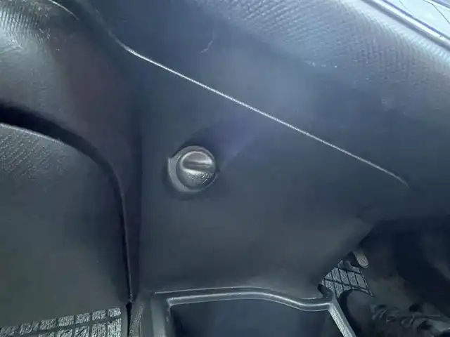 トヨタ アクア X－URBAN 栃木県 2015(平27)年 14万km グレーメタリック (株)IDOMが運営する【じしゃロン宇都宮店】の自社ローン専用車両になります。こちらは現金またはオートローンご利用時の価格です。自社ローンご希望の方は別途その旨お申付け下さい/純正ナビ/バックカメラ/フルセグ/Ｂｌｕｅｔｏｏｔｈ/ＥＴＣ/ハーフレザーシート/シートヒーター/スマートキー/スペアキー/アイドリングストップ/純正アルミホイール/プッシュボタンスタート