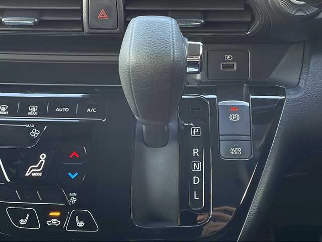 日産 デイズ HWS Gターボ アーバンクロム プロパイロットED 山口県 2021(令3)年 0.8万km ホワイトパール 寒冷地仕様/9インチ純正SDナビ【MM321D-L】/・CD/DVD/Bluetooth/MUSIC STOCKER/フルセグテレビ/ETC/ドライブレコーダー/アラウンドビューモニター/デジタルインナーミラー/LEDヘッドランプ/フォグランプ/オートハイビーム/電動パーキングブレーキ/オートブレーキホールド/スマートキー/スペアキー/プッシュスタート/ドアバイザー/純正15インチアルミホイール/純正フロアマット/D/N席シートヒーター/プロパイロット/衝突被害軽減システム/横滑り防止装置/前後ソナー/保証書/取扱説明書/記録簿